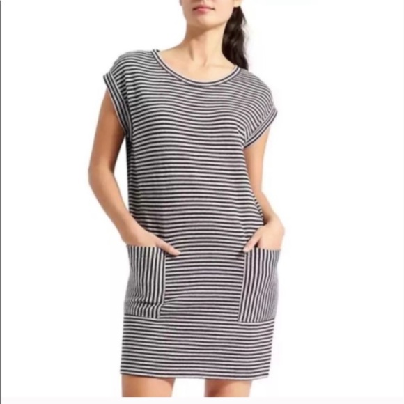 Athleta Dresses & Skirts - ATHLETA Ease Up Striped Sweatshirt Dress Sz MT